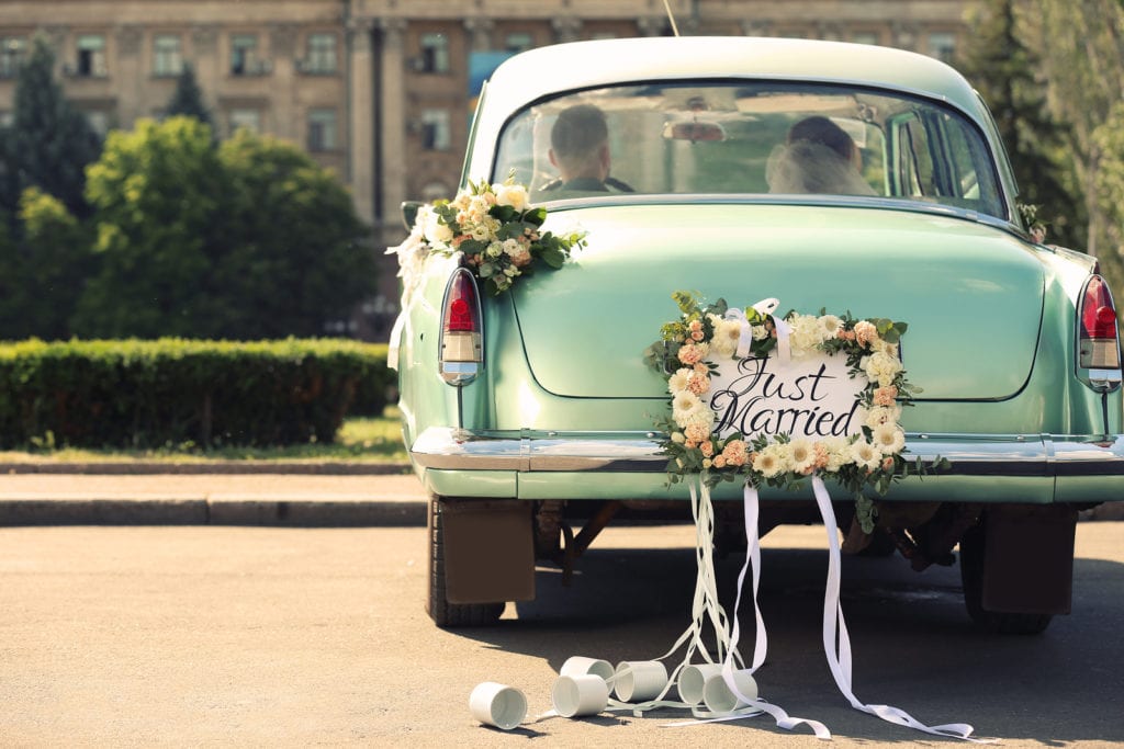 Wedding Car Decoration Ideas to Have Beautiful Marriage Car Decoration